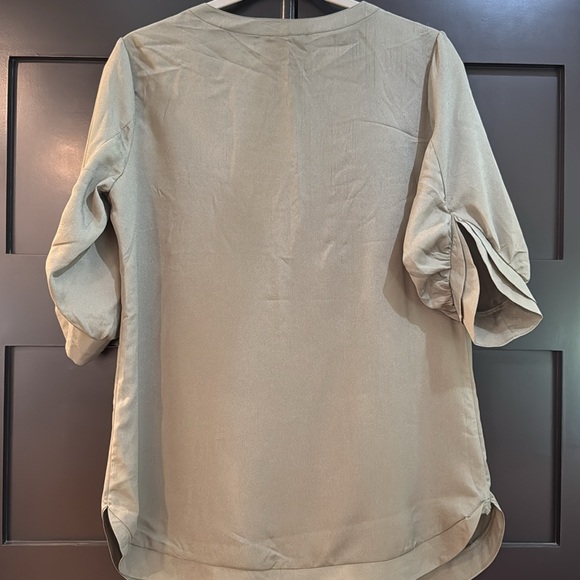 Pullover Top - Picture 3 of 4